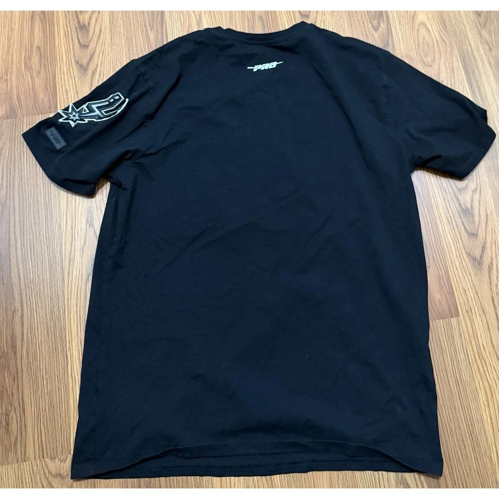 Pro Edge men patch logo